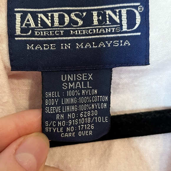 Land’s End unisex full zip lined hooded windbreaker. Small - Picture 8 of 8